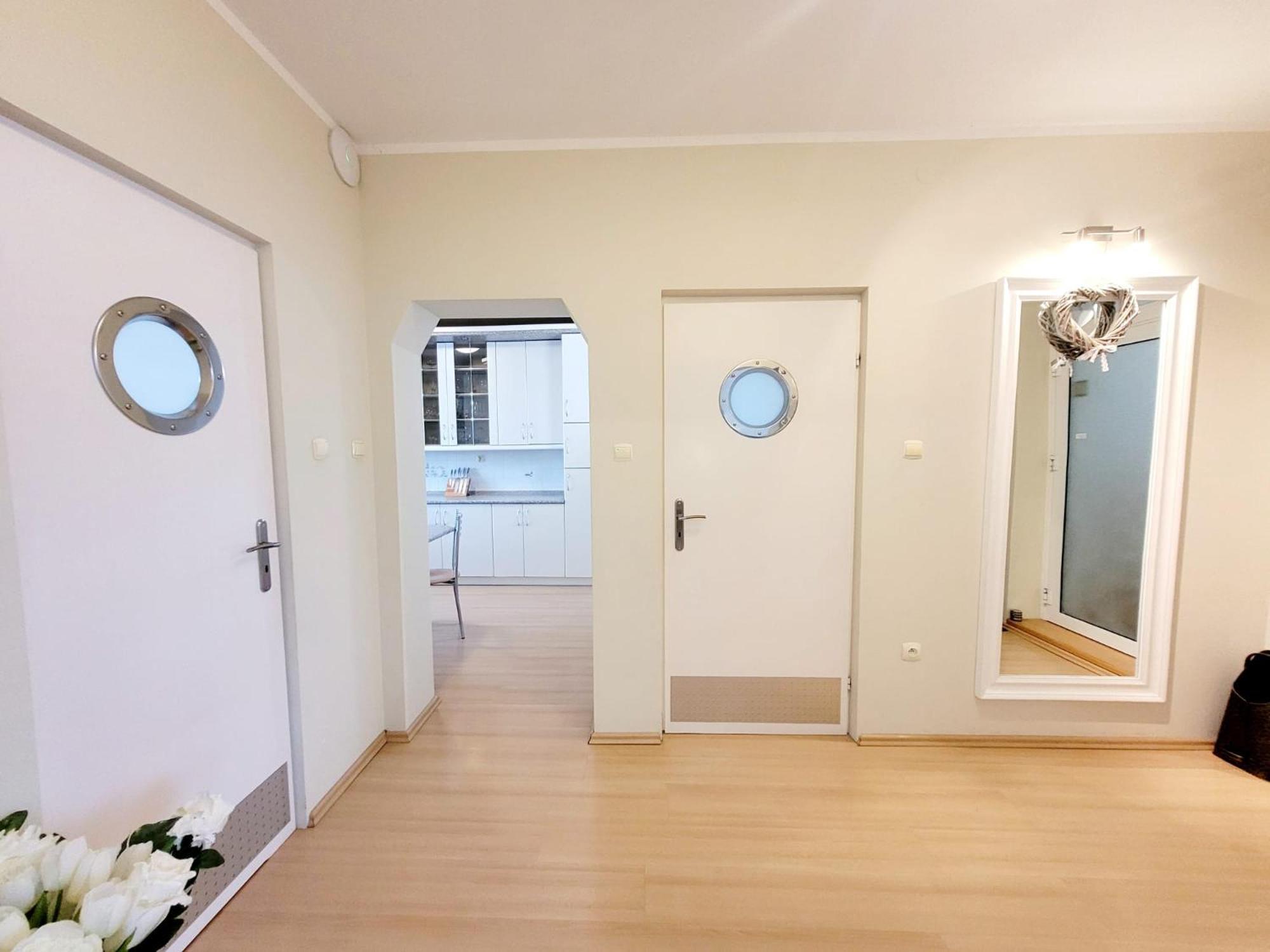 Apartamenty Cudowna Wyspa ชวีโนวิชแจ ภายนอก รูปภาพ